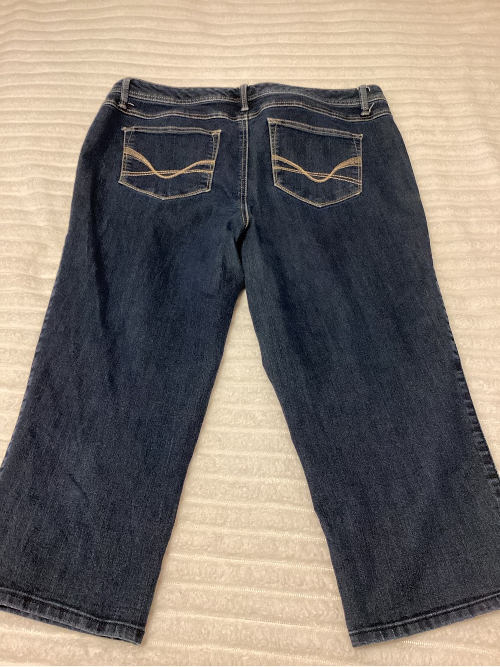 Roz & Ali Dark Indigo Cropped Straight Jeans, size 16, EUC - Picture 2 of 6